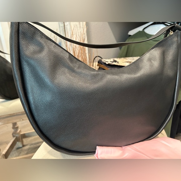 NWT KATE SPADE SMILE Large Shoulder Bag in Black!! Never used!! - Picture 7 of 15